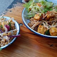 Pad Thai and tofu salad at li.ke in Berlin