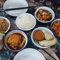 5 different Bowls + rice at li.ke in Berlin