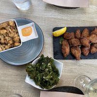 Popcorn cauliflower, vegan chicken and crunchy kale  at Roots & Rolls in Barcelona