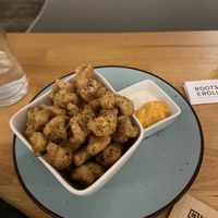 Coliflores fritos 🥦  at Roots & Rolls in Barcelona