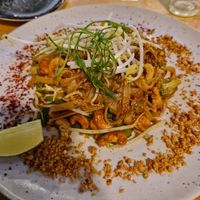 Pad thai at Roots & Rolls in Barcelona