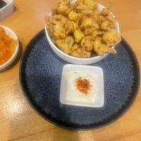 Caulilflower Popcorn  at Roots & Rolls in Barcelona