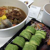 SriRango sushi +  BBQ Jackfruit Flatbread & Ensalada Asiática at Roots & Rolls in Barcelona