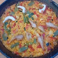 Paella with vegan shrimp and vegan chicken at Restaurante Vegano Tierra Madre in Valencia