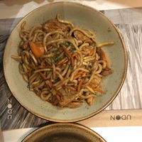 Vraiment très bon! Avec plusieurs options véganes (riz, nouilles…). Pas de desserts Vegan par contre (à part une salade de fruits). Je recommande!   at UDON in Escaldes-engordany