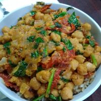 Chickpeas amd sundried tomatoes at Tivoni Vegan Kitchen & Bakery in Lancaster