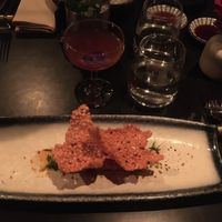 This was a vegan sushi with marinated tomatoes on top which was SO GOOD. Could hardly believe it (you can see it better in the next picture). On top was some sort of fried topping at Miss Voon in Uppsala