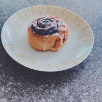 Cinnamon bun at Doco - City Farm House Cafe in Busan