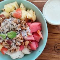 Island fruit platter woth coconut yogurt at I Am Vegan Babe in Canggu