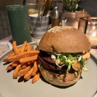Double cheeseburger   at I Am Vegan Babe in Canggu