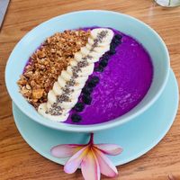 Delicious smoothie bowl 💜💜 at I Am Vegan Babe in Canggu