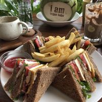 Sandwich and chips  at I Am Vegan Babe in Canggu