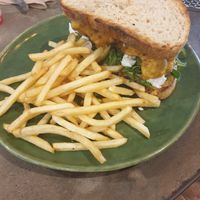 Vegan cauliflower burg at Sweet Brew & Co in Darwin