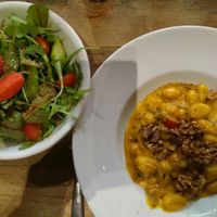 Gnocchi mit Beilagensalat at Giuseppe e Amici in Rosenheim