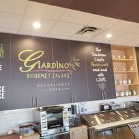 Fresh salad at Giardino Gourmet Salads in Naples