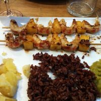 Brochette de crevettes véganes at Veget'Halles in Paris