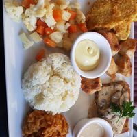Assiette du sportief at Veget'Halles in Paris