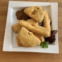 Fried vegetable appetizer (vegan, gluten-free) at Veget'Halles in Paris