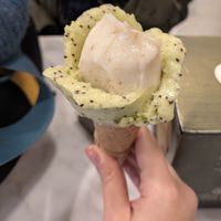 Kiwi e pera at Bloom in Modena