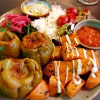 Gevulde paprika met zoete aardapp at Happy Food and Health  in Rotterdam