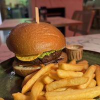 Teriyaki burger met frietjes  at Happy Food and Health  in Rotterdam