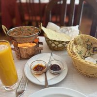 Mix Vegetable with Basmati and Naan  at Olá Nepal in Lisbon