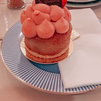 Rhabarbertörtchen at Isabella Glutenfree Pâtisserie - Calwerstr in Stuttgart