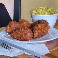 Buffalo chicken wings with Mac n cheese at Binge Kitchen in San Antonio