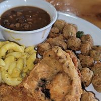 Baked beans, Mac n cheez, fried okra and fried mushrooms at Binge Kitchen in San Antonio