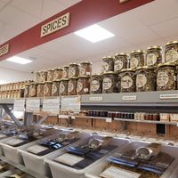Spices at Scoop Wholefoods in Orange
