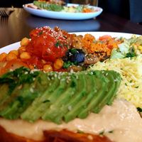 Süßkartoffel-Avocado-Teller at Veggie Liebe in Freiburg