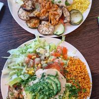 Avocado sweet potato plate and vegan plate at Veggie Liebe in Freiburg