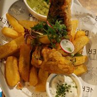 Unreal vegan Tofish and Chips 🤯 at Unity Diner in East London