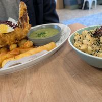 Tofish + lobstr mac at Unity Diner in East London