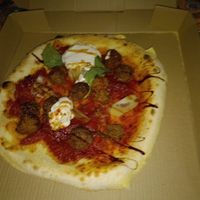 Vegan Meat Ball pizza with Vegan Cream Cheeze. Ordered via Delivaroo & had it delivered. at Pizza Punks in Newcastle Upon Tyne