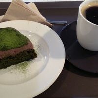 Matcha gateaux at Alfreebe - 알프리베 in Goyang