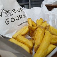 Hand cut chips at Fryburger Gourmet in Bulle