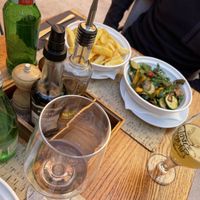 Chips and fresh veg  at Groppo in Zadar