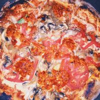 vegan build your own pizza.  at Firepit in Atlanta