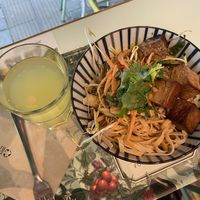 Lemonade and Asia Salad at Le Botaniste - Schuman in Brussels