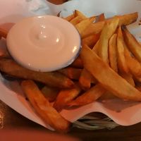 Fries with vegan mayo at Maya Burger Queen in Pai