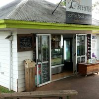 Street view at The TreeHouse in Tamborine Mountain