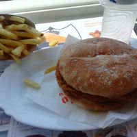 Vegan burger at El Farolillo in Manresa