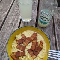 Mac and cheese + lemonade at Pyramid Vegan Cafe & Bakery in Glastonbury