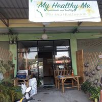 Shop front at My Healthy Me in Koh Phangan