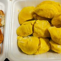 😋 at Big Fruits & Durians in Central Singapore