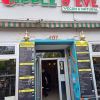  at Apple & Eve in Hamburg