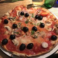 Vegan pizza at Pizza Express in Street