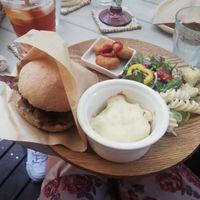 Burger with soy milk gratin, green salad and tofu nuggets. Comes with a drink for 900¥ at Ramuna in Nara