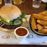 To Infinity & Beyond Burger / 16 AUD & Thick beer battered chips / 5 AUD & Buffalo Sauce / 1,50 AUD (Feb 2020) at The Burger Haus in North Hobart